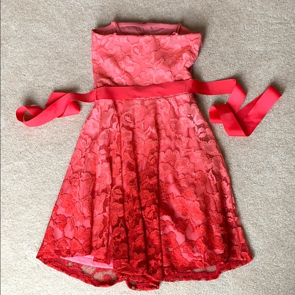 Dress - Picture 2 of 3